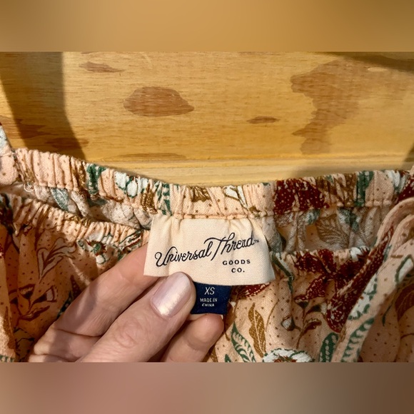 Floral Tank Top - Picture 3 of 3